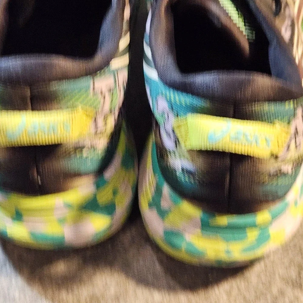 Asics Noosa Tri 13 Womens 10 Running Shoes Black Multi Color Graffiti 1012A898